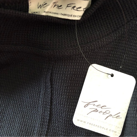 NWT Gorgeous thermal cuff by Free People in size small - Picture 9 of 14